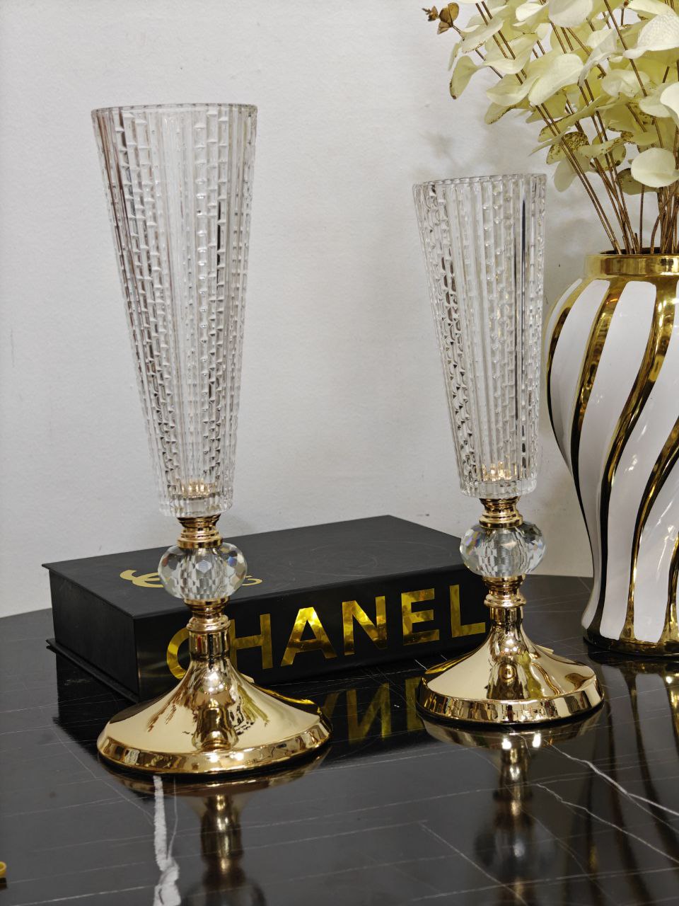 Vase cristal base doré ( vide )