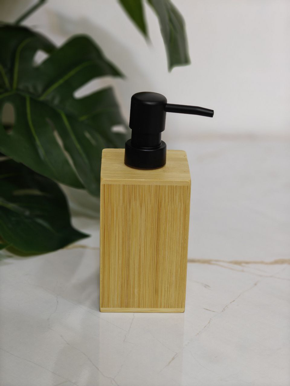 Porte savon liquide en bambou