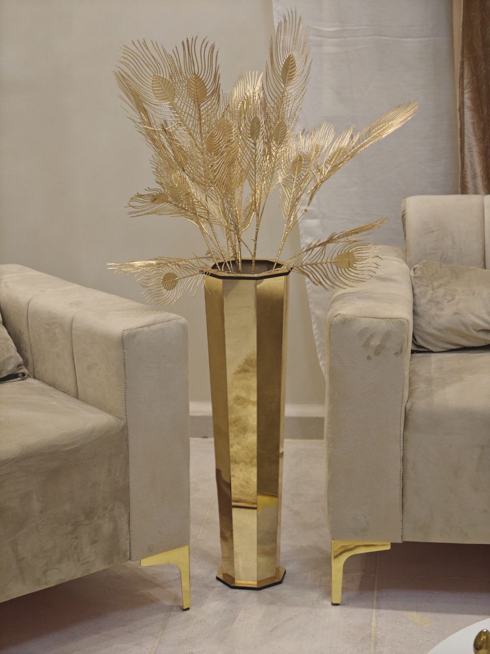 Vase doré 75 cm ( vase vide)