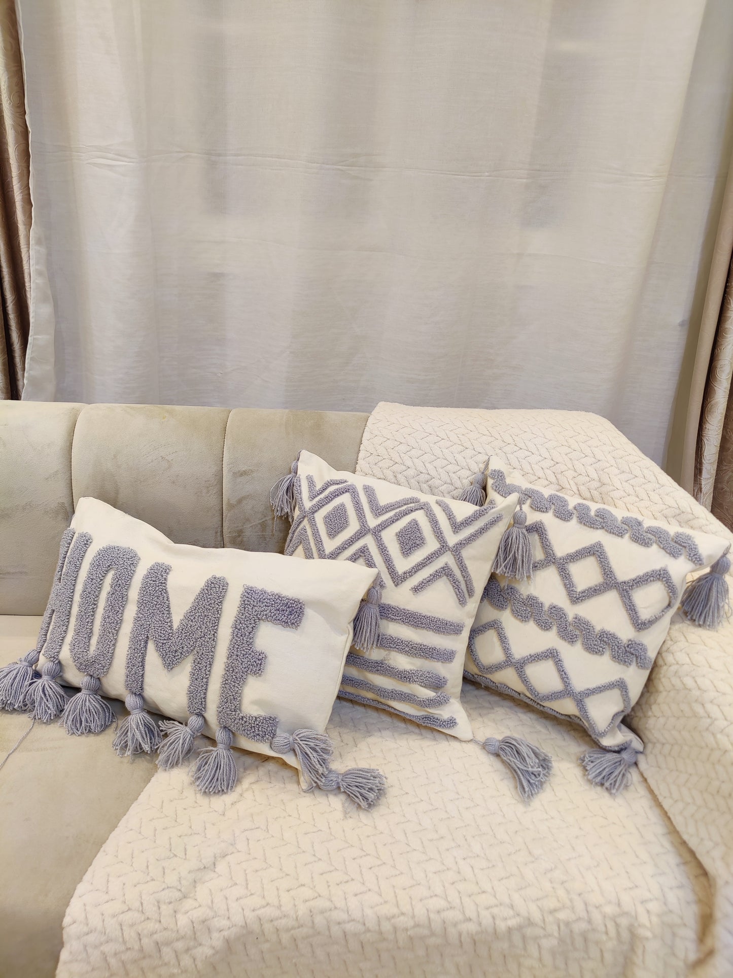 Coussin pic pic gris ( vide )