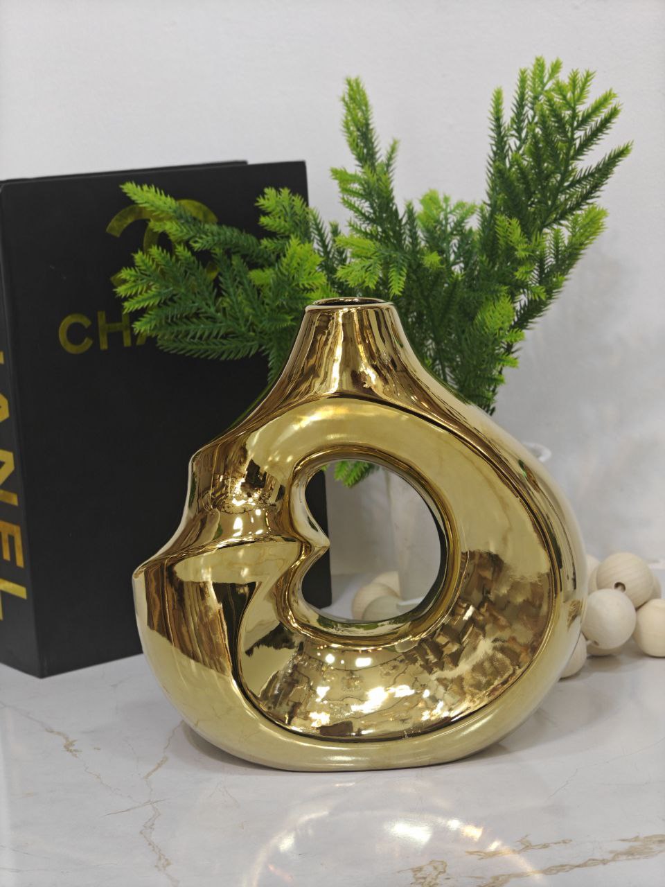 Vase doré nv