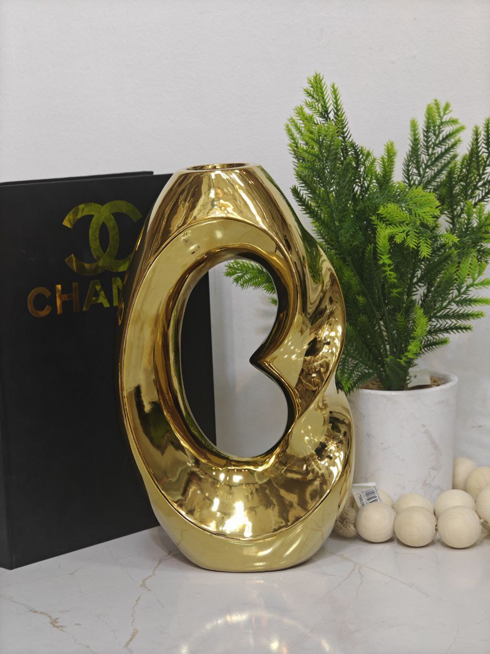 Vase doré nv
