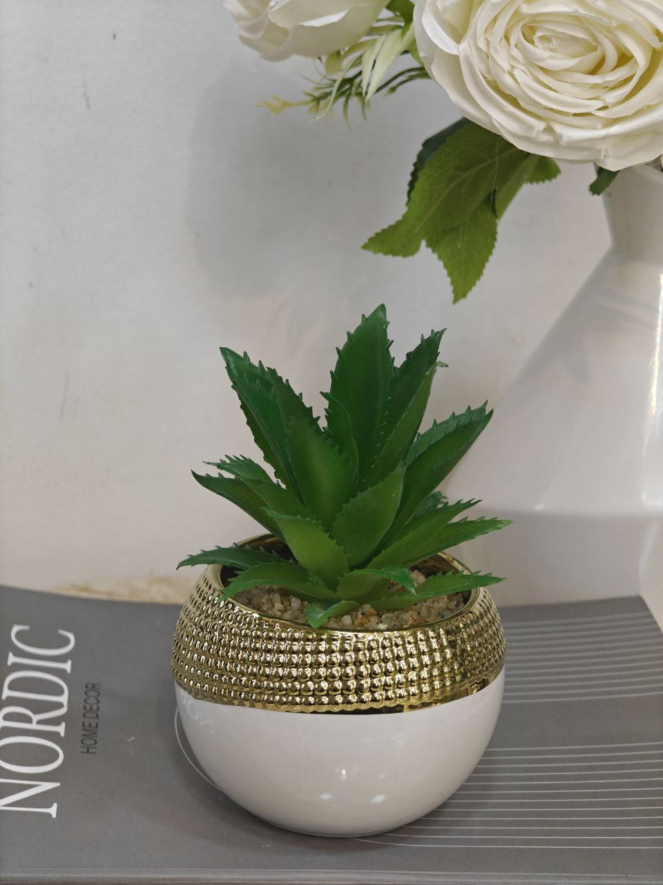 Plante art blanc doré