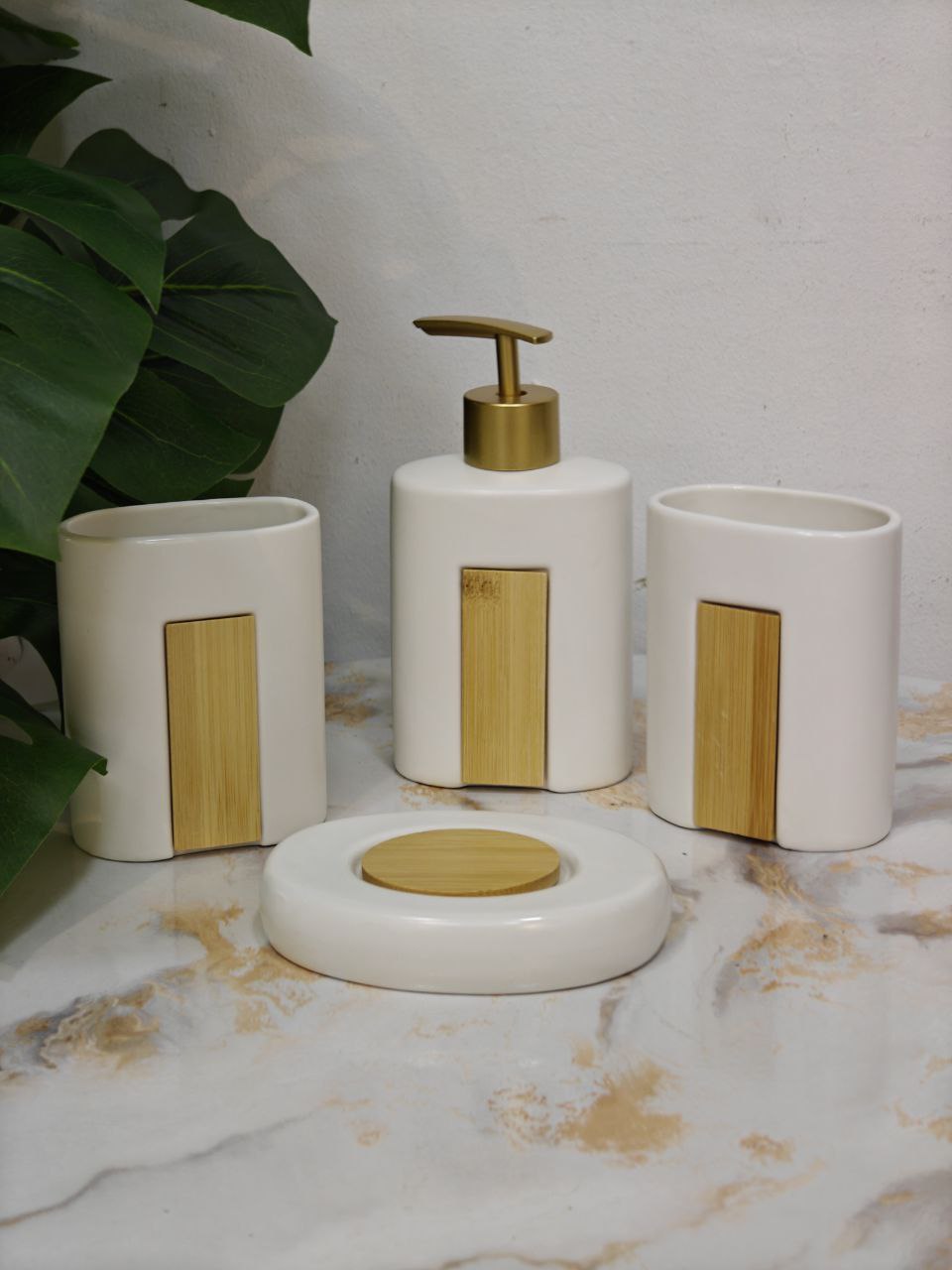 Set de bain 4 pcs blanc & bambou