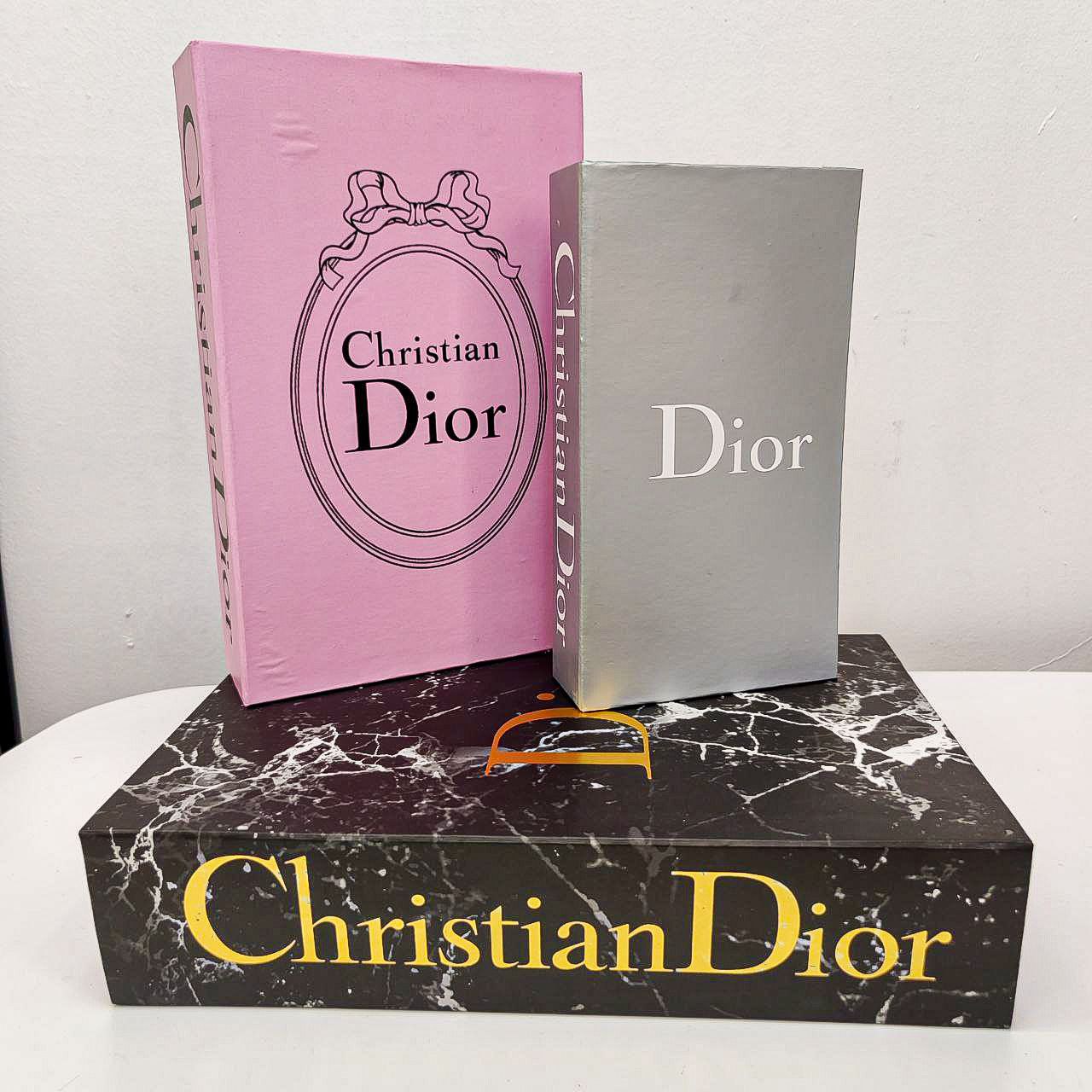 LIVRE DECORATIF COFFRET