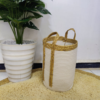 Panier blanc salle