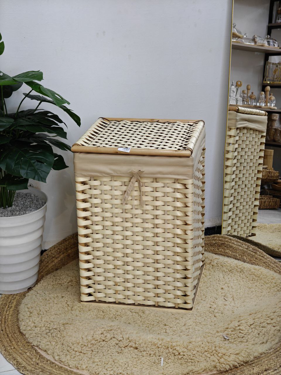Panier avec couverture