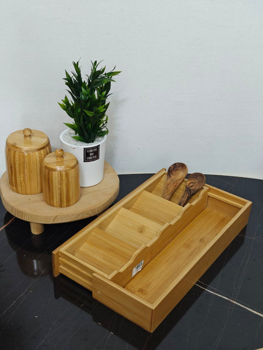 rangement de cuillère et bocaux