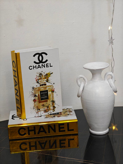 Faux livre  chanel doré