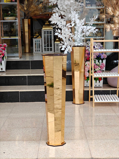 Vase doré vide