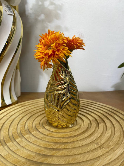 Mini vase doré ( vase vide )
