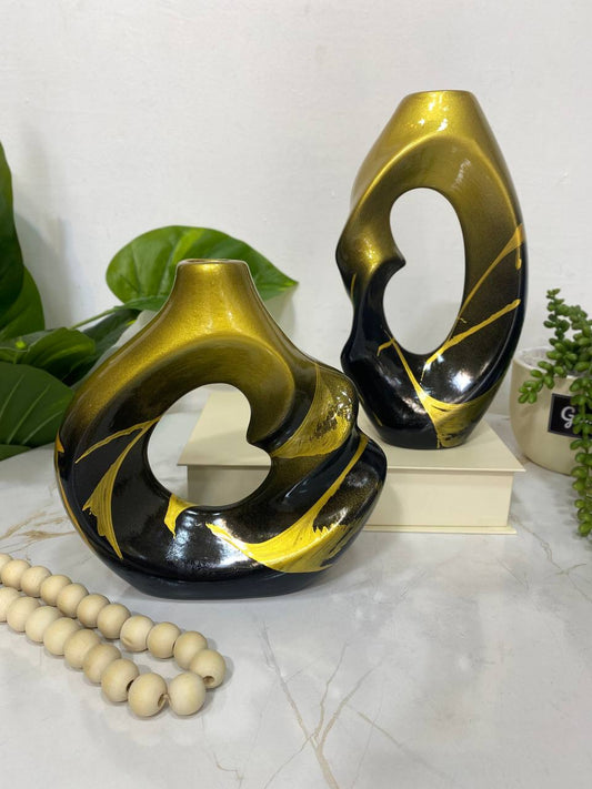 Vase noir marbré