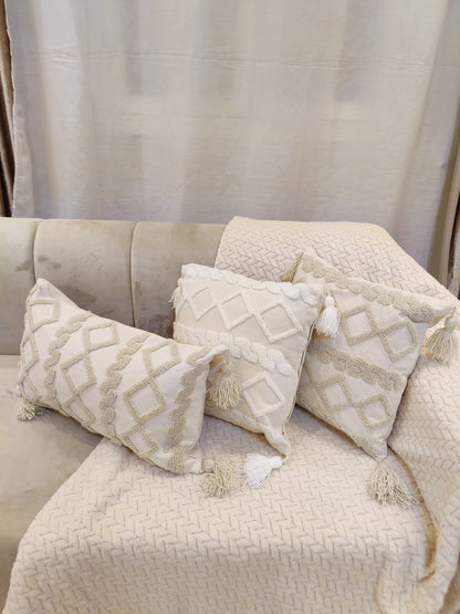 Coussin pic pic blanc et beige ( vide )