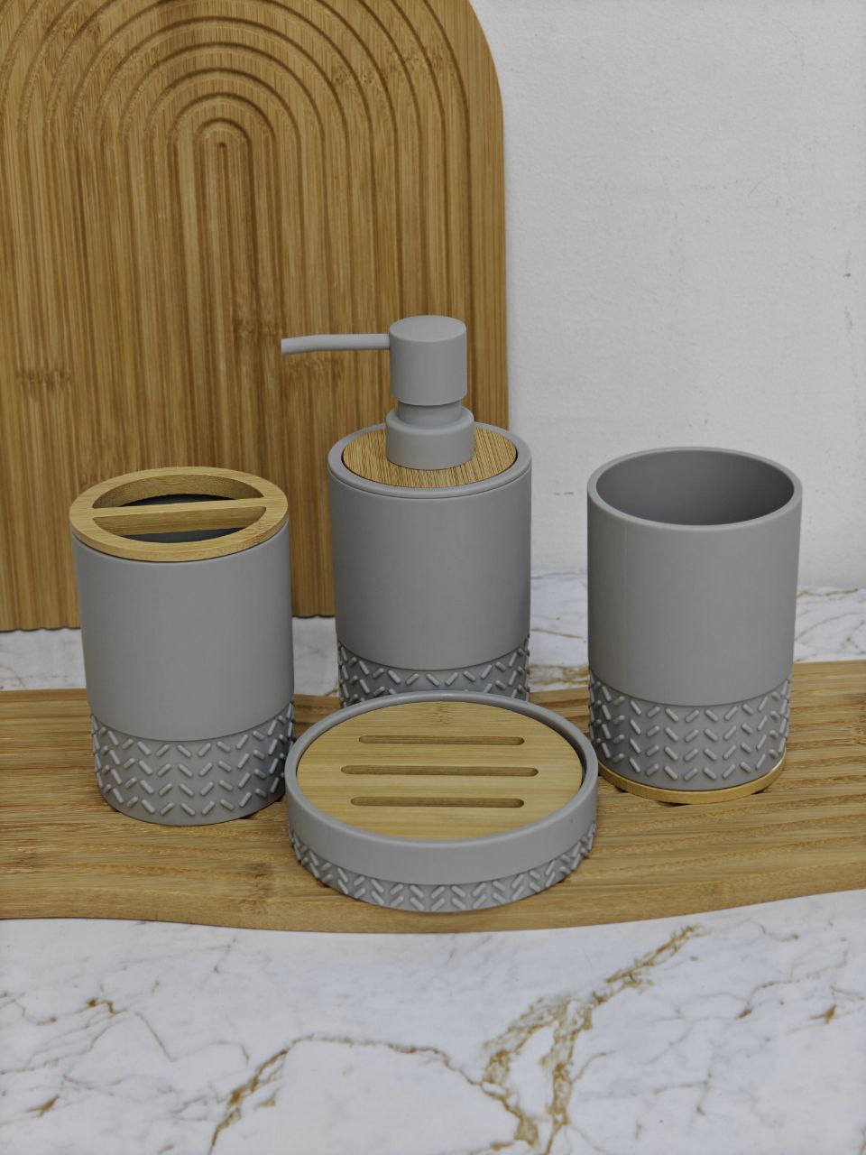 Set de bain incassable 4 pièces m2