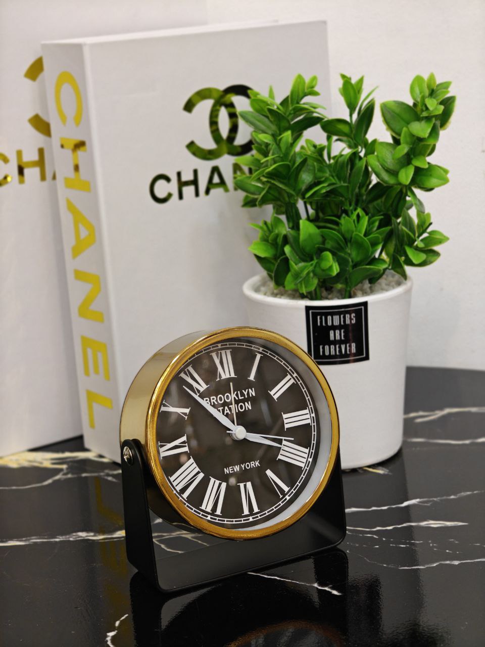 Réveil chiffre romain