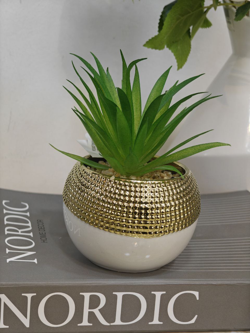 Plante art blanc doré