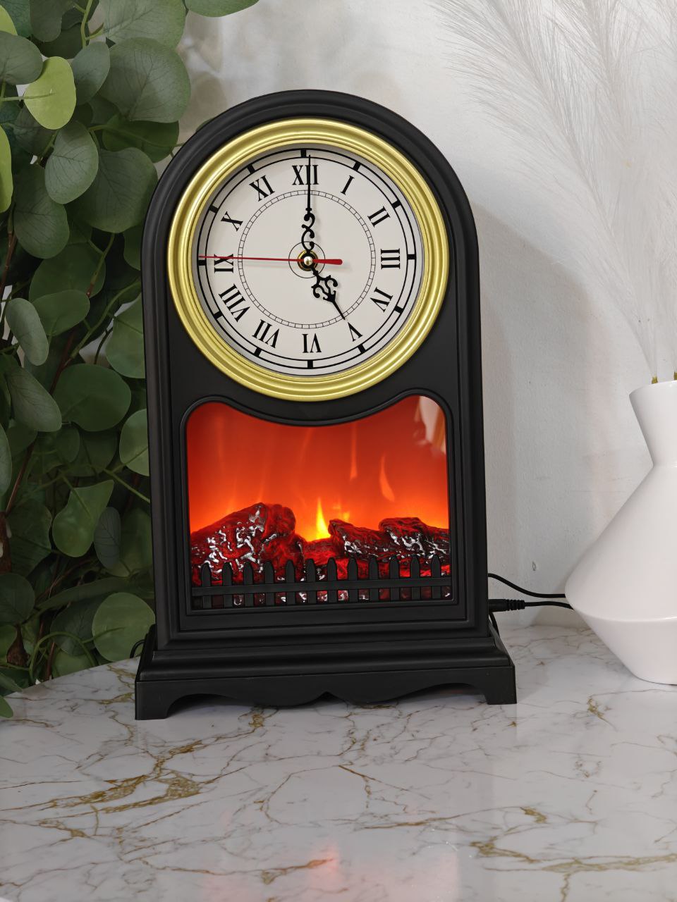 Chemini + horloge noir 
25cm/14cm l'hauteur 40cm