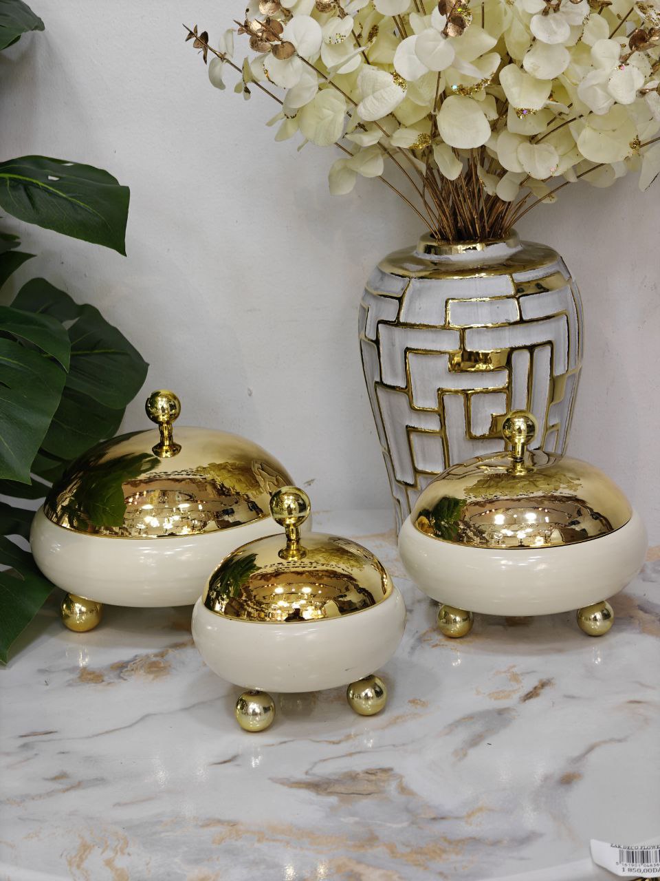 Bonbonnière base beige couverture doré