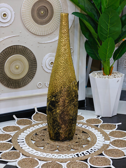 Vase metalique noir et doré grand format