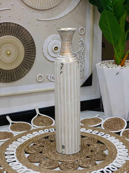 Vase métallique blanc doré