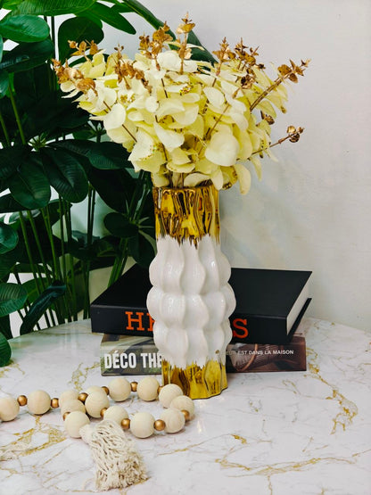 Vase nv blanc et doré