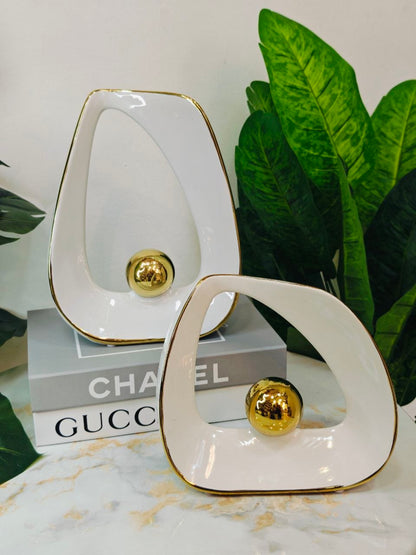 Vase blanc boule doré