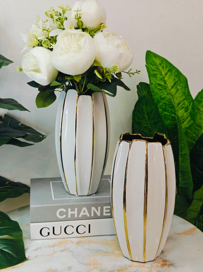 Vase ovale blanc doré